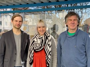 Auf dem Foto von links nach rechts: MdL Toni Schuberl, OB-Kandidatin Stefanie Auer, Stadtrat Boris BurkertFoto: Jona Hallitzky