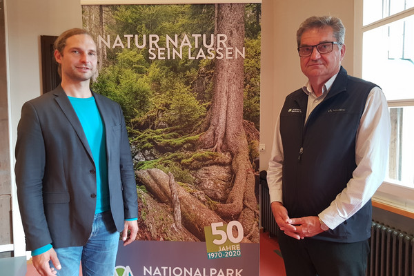 MdL Toni Schuberl und Dr. Franz Leibl, Leiter der Nationalparkverwaltung Bayerischer Wald 